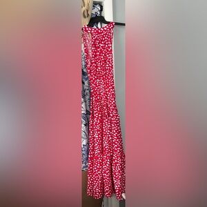Stylish Red and White Women's dress. No manufacturer. Great vacation dress, ru